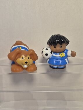 Fisher Price Little People Soccer Pair; Player & Dog 2008